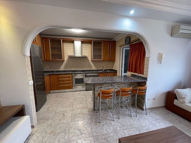 3 soveværelse Lejlighed til leje i Marpequeña, Telde med garage - € 850 (Ref: 9567968)