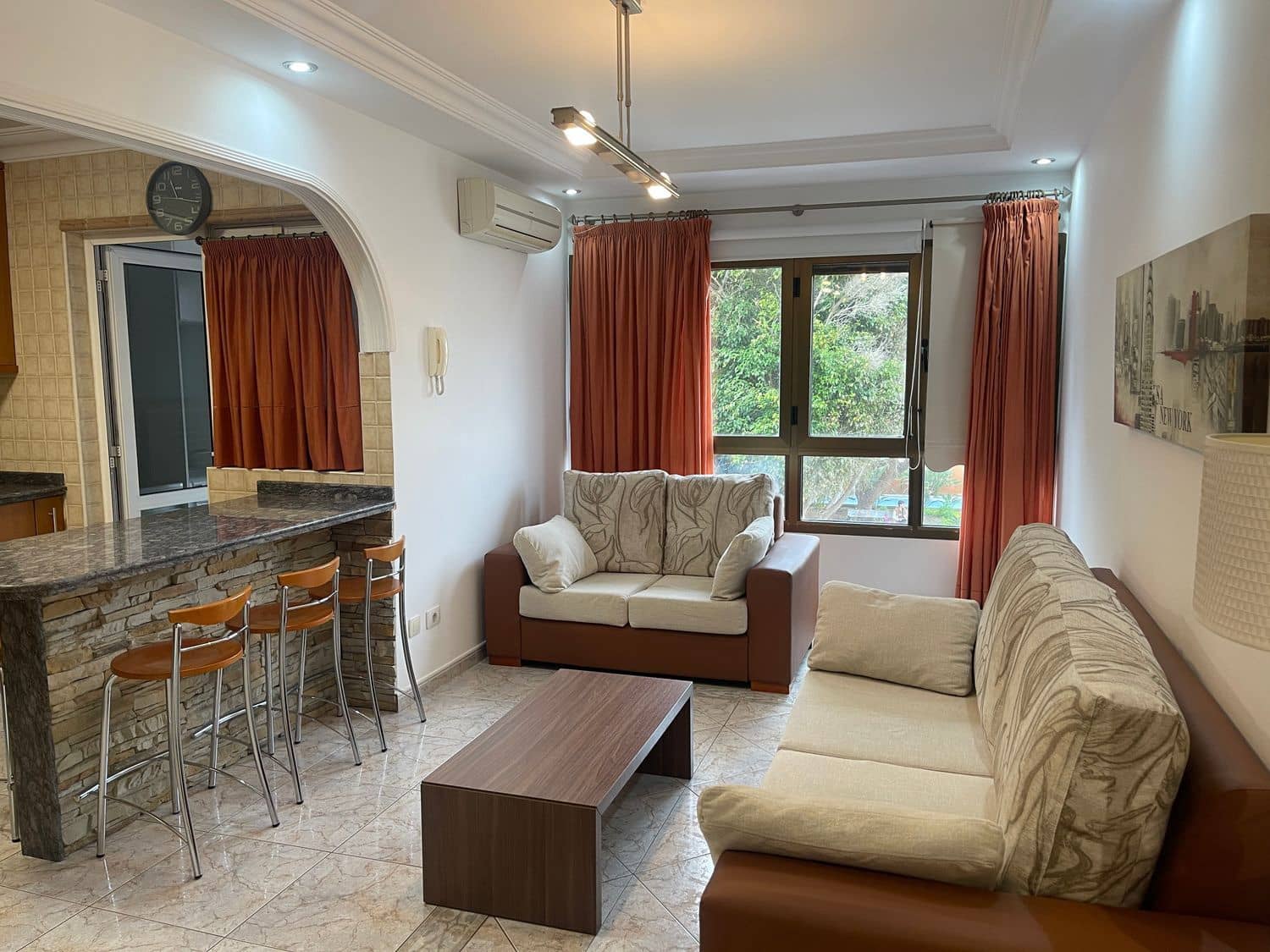 3 soveværelse Lejlighed til leje i Telde med garage - € 850 (Ref: 9567968)