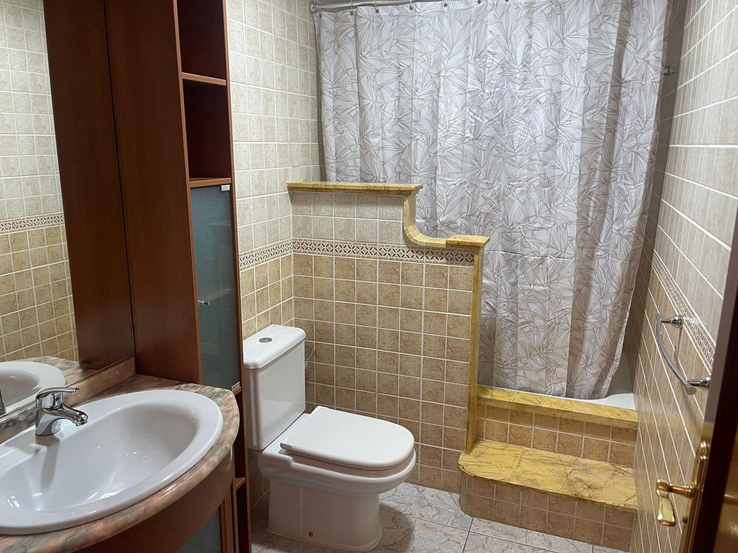 3 soveværelse Lejlighed til leje i Telde med garage - € 850 (Ref: 9567968)