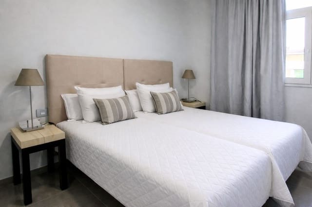 1 bedroom Apartment for rent in Santa Catalina - Canteras, Las Palmas de Gran Canaria with garage - € 800 (Ref: 9581393)