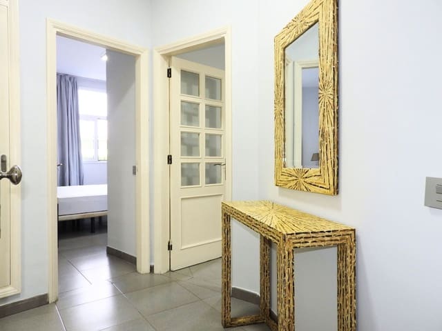 1 bedroom Apartment for rent in Santa Catalina - Canteras, Las Palmas de Gran Canaria with garage - € 800 (Ref: 9581393)