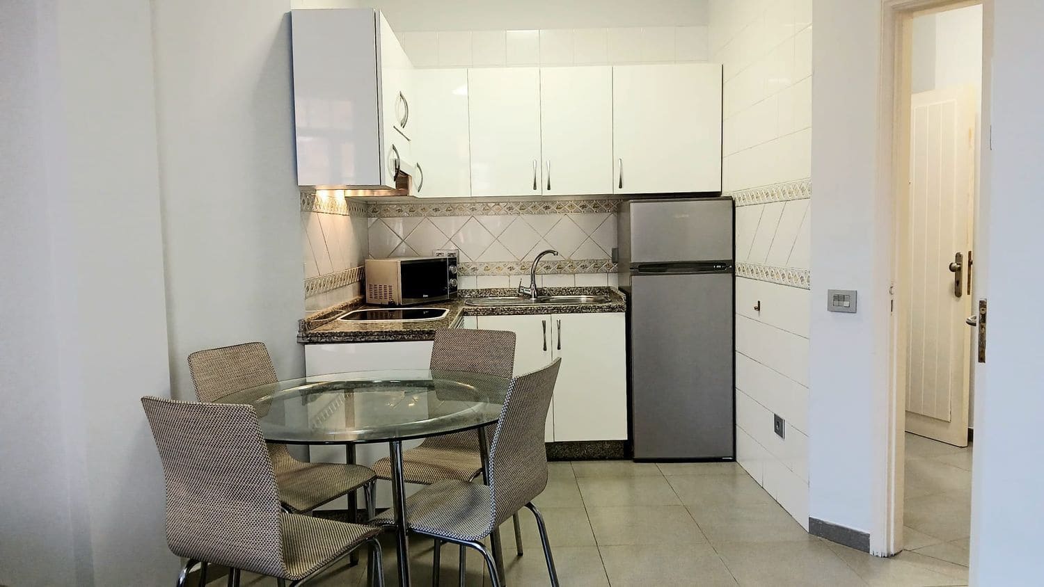 1 bedroom Apartment for rent in Las Palmas de Gran Canaria with garage - € 800 (Ref: 9581393)