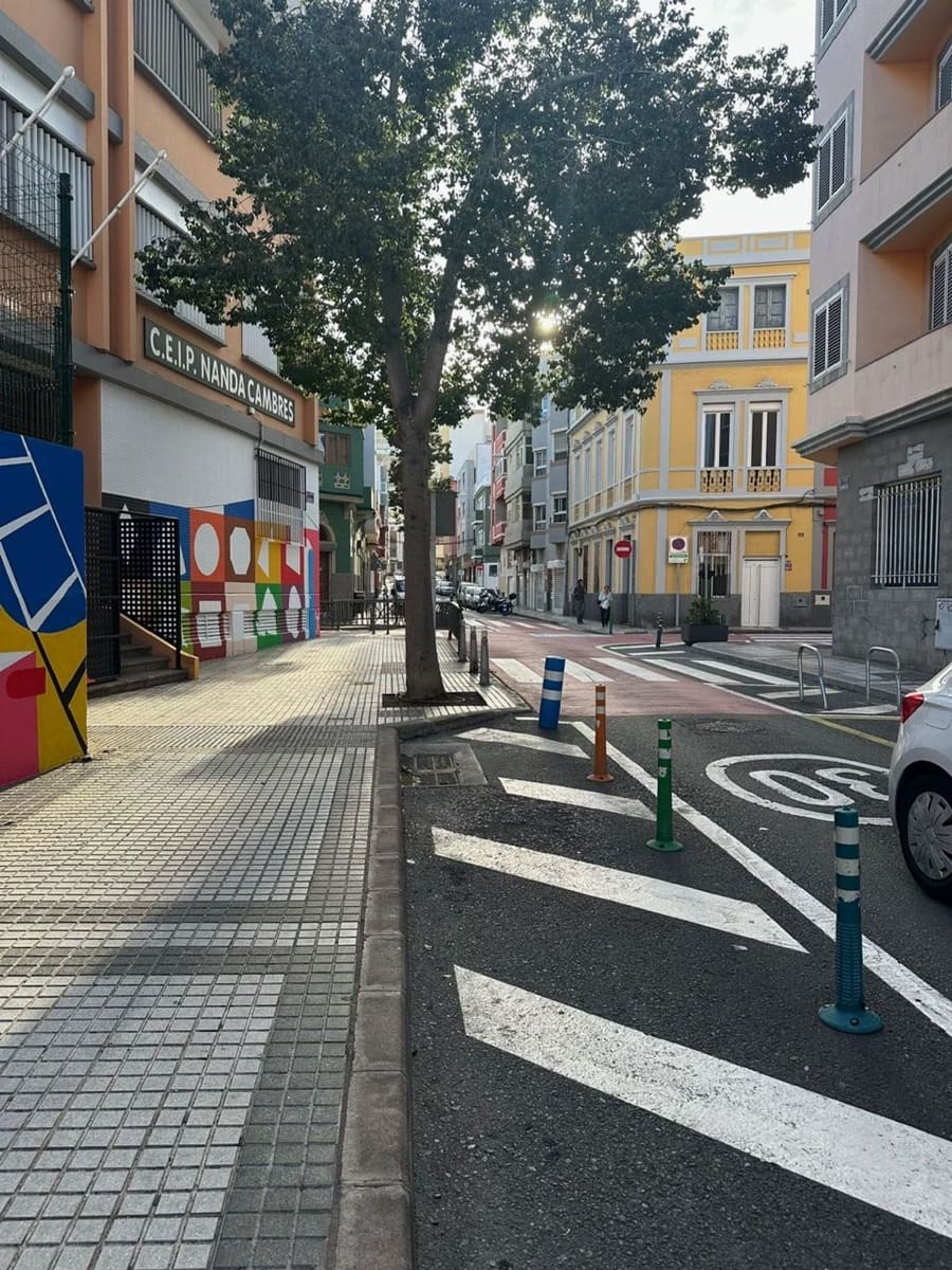 2 slaapkamer Appartement te koop in Las Palmas de Gran Canaria met garage - € 225.000 (Ref: 9610764)