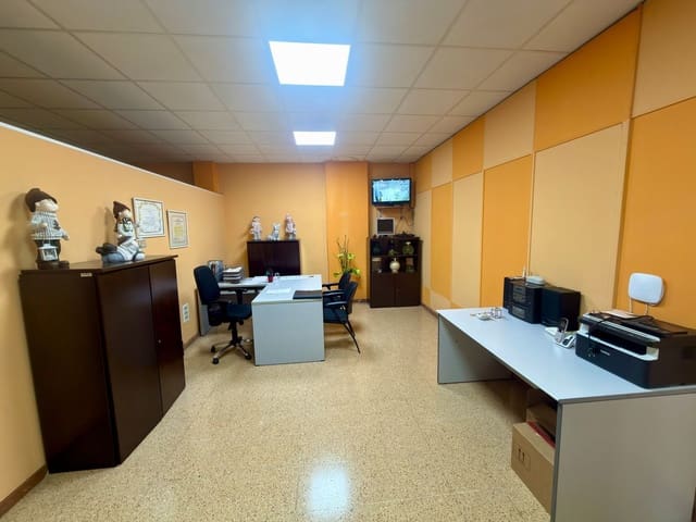 Local Comercial en Arucas en alquiler - 1.200 € (Ref: 9610765)