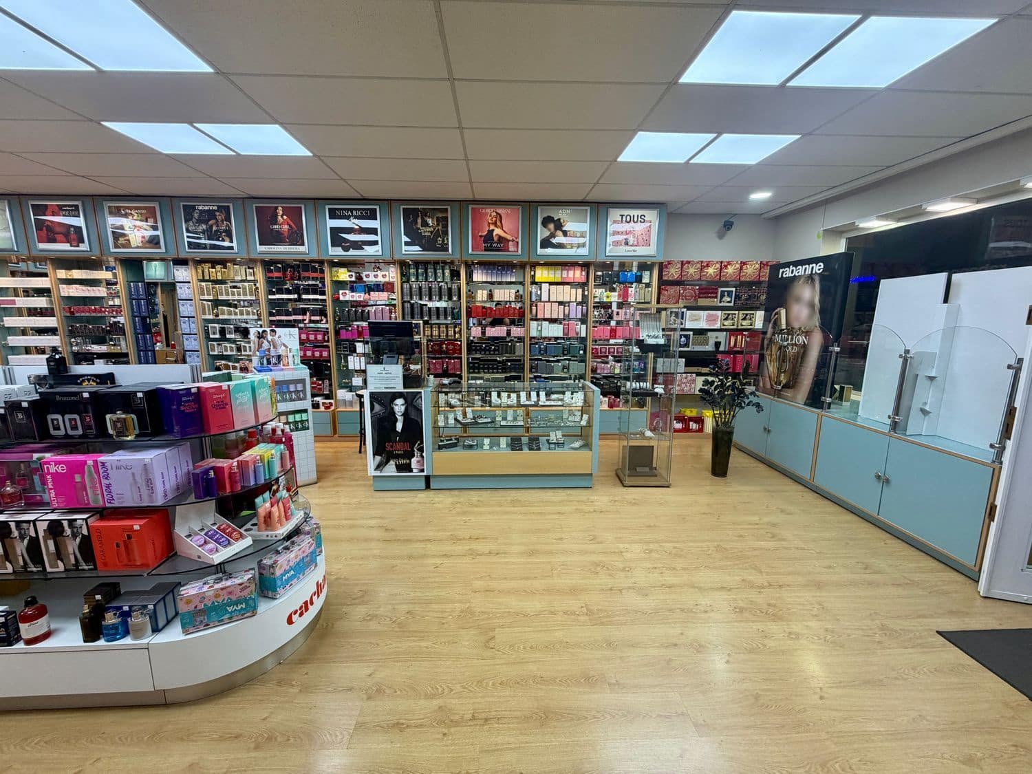 Local Comercial en Arucas en alquiler - 1.200 € (Ref: 9610765)