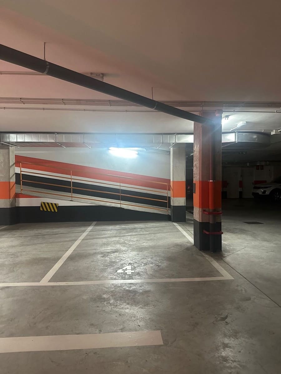 2 soverom Leilighet til salgs i Las Palmas de Gran Canaria med garasje - € 390 000 (Ref: 9610766)