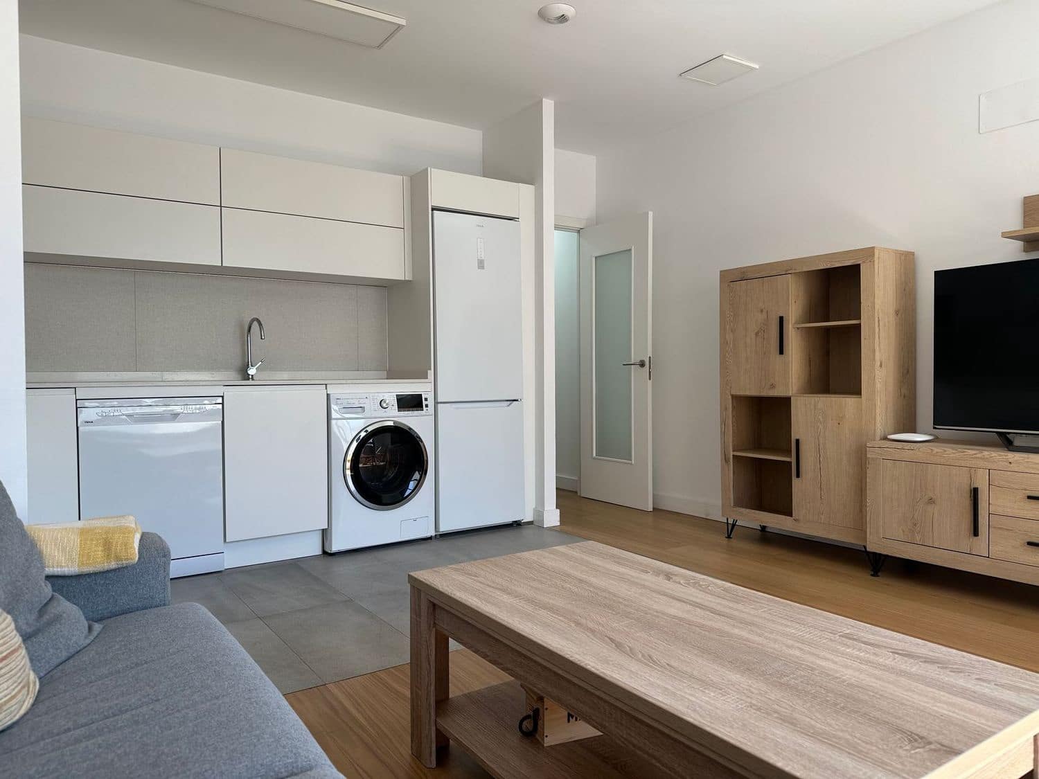 2 bedroom Apartment for sale in Las Palmas de Gran Canaria with garage - € 390,000 (Ref: 9610766)