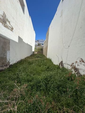 Rakentamaton maa myytävänä paikassa Agaete - 145 000 € (Ref: 9614641)