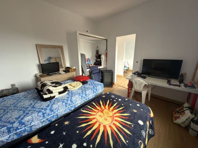 2 bedroom Finca/Country House for sale in Arucas with garage - € 68,000 (Ref: 9624213)