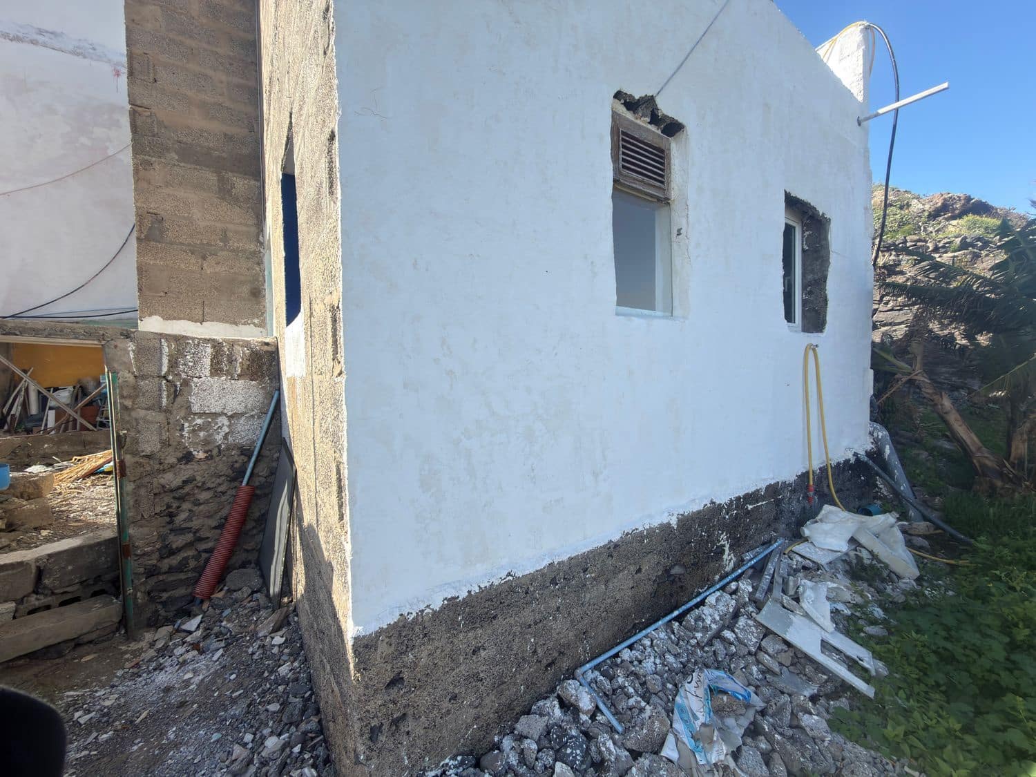 2 bedroom Finca/Country House for sale in Arucas with garage - € 68,000 (Ref: 9624213)