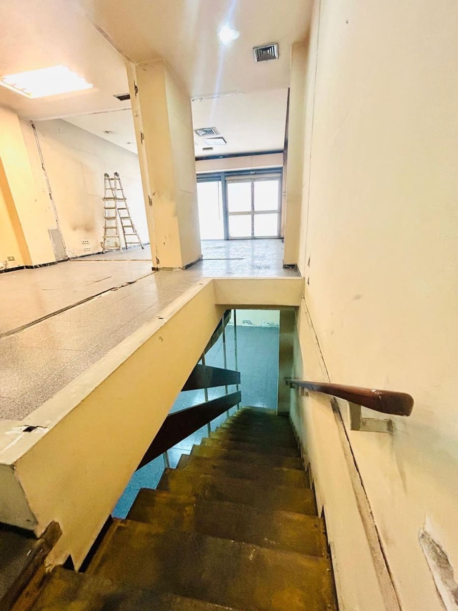 Comercial para arrendar em Las Palmas de Gran Canaria - 1 400 € (Ref: 9626982)