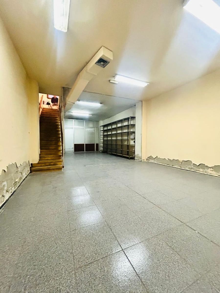 Comercial para arrendar em Las Palmas de Gran Canaria - 1 400 € (Ref: 9626982)
