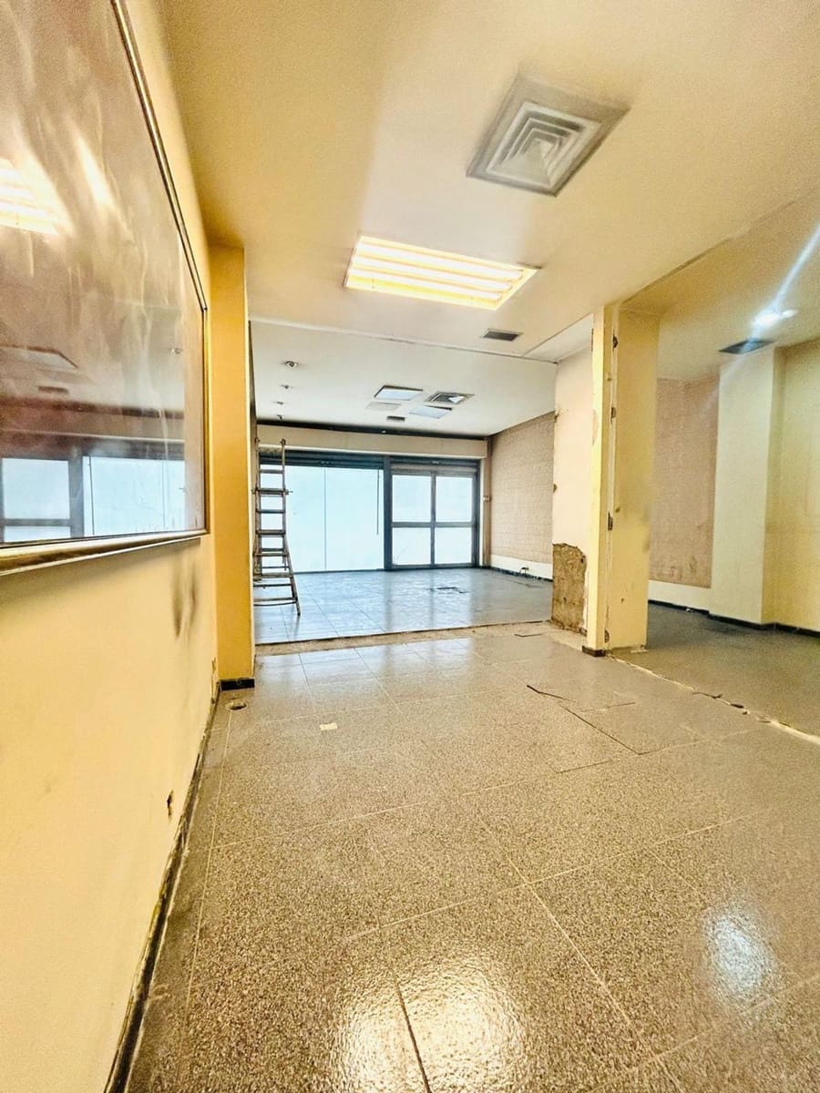 Comercial para arrendar em Las Palmas de Gran Canaria - 1 400 € (Ref: 9626982)