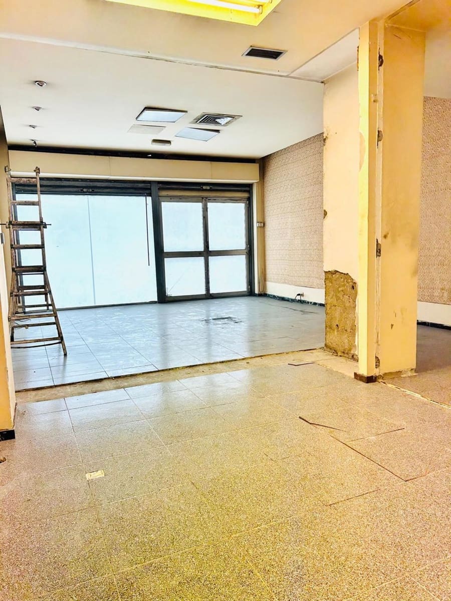 Comercial para arrendar em Las Palmas de Gran Canaria - 1 400 € (Ref: 9626982)