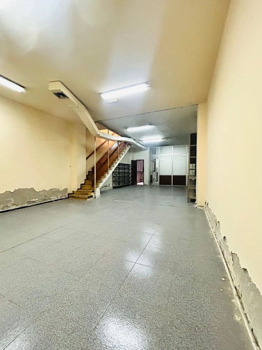 Comercial para arrendar em Las Palmas de Gran Canaria - 1 400 € (Ref: 9626982)