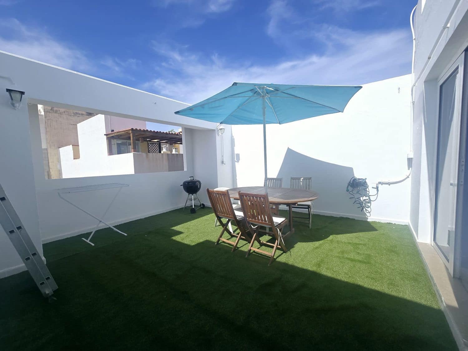2 bedroom Apartment for sale in Las Palmas de Gran Canaria with garage - € 179,000 (Ref: 9629543)