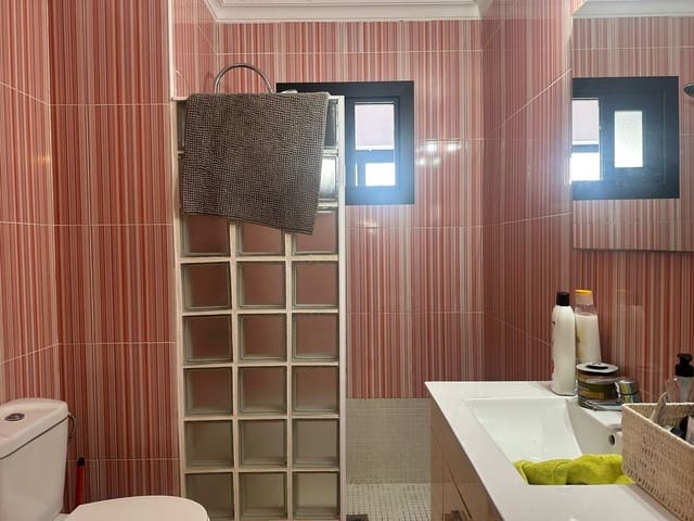 3 bedroom Apartment for sale in Vega de San José, Las Palmas de Gran Canaria with garage - € 146,000 (Ref: 9629544)