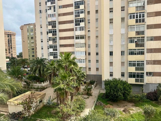 3 chambre Appartement à vendre à Vega de San José, Las Palmas de Gran Canaria avec garage - 146 000 € (Ref: 9629544)