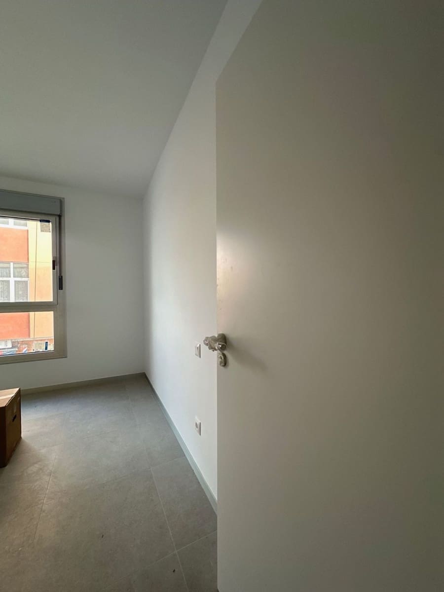 2 soveværelse Lejlighed til salg i Las Palmas de Gran Canaria med garage - € 270.000 (Ref: 9629546)