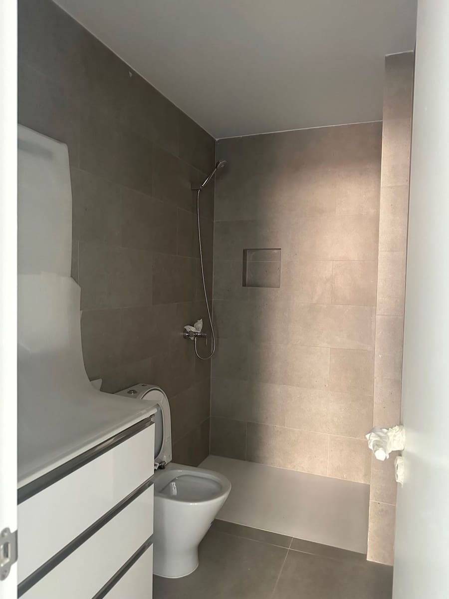 2 soveværelse Lejlighed til salg i Las Palmas de Gran Canaria med garage - € 270.000 (Ref: 9629546)