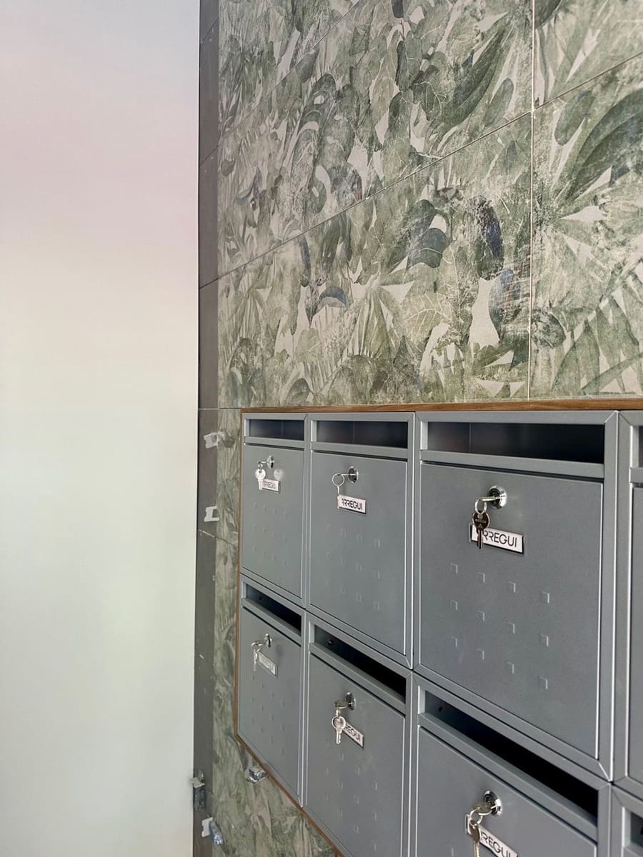 2 soveværelse Lejlighed til salg i Las Palmas de Gran Canaria med garage - € 270.000 (Ref: 9629546)