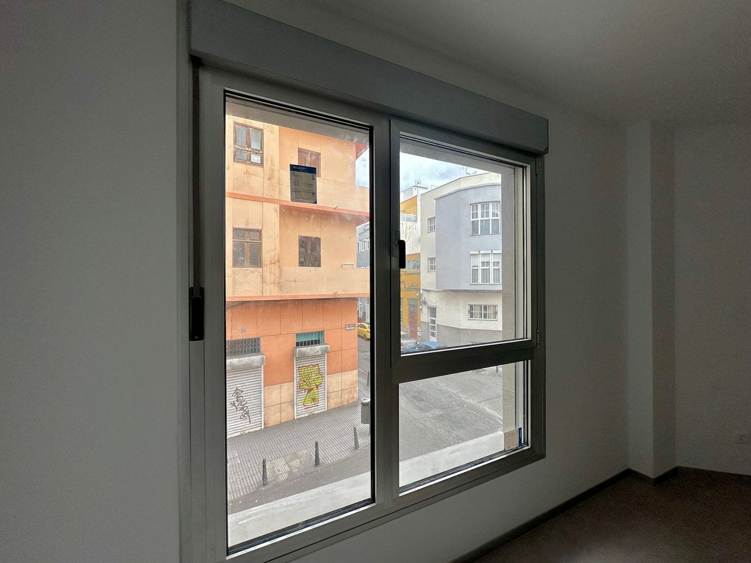 2 soveværelse Lejlighed til salg i Las Palmas de Gran Canaria med garage - € 270.000 (Ref: 9629546)