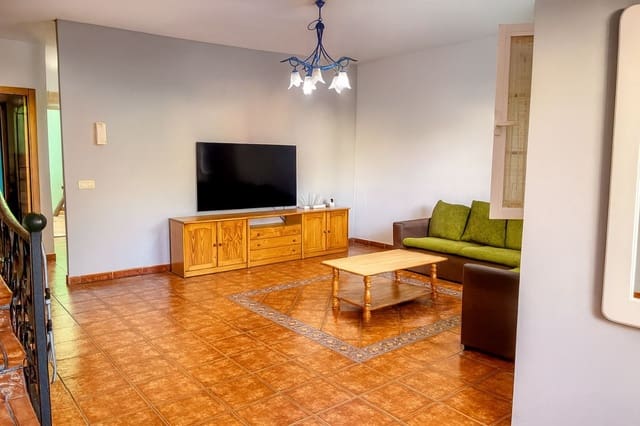 3 makuuhuone Omakotitalo myytävänä paikassa Agüimes mukana 
autotalli - 293 000 € (Ref: 9629548)