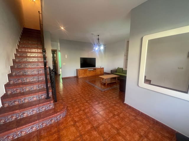 3 makuuhuone Omakotitalo myytävänä paikassa Agüimes mukana 
autotalli - 293 000 € (Ref: 9629548)