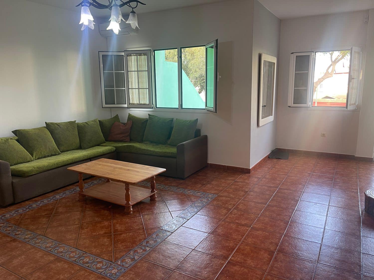 3 makuuhuone Omakotitalo myytävänä paikassa Aguimes mukana 
autotalli - 293 000 € (Ref: 9629548)