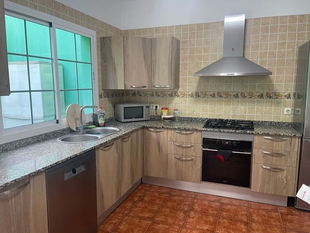 3 makuuhuone Omakotitalo myytävänä paikassa Agüimes mukana 
autotalli - 293 000 € (Ref: 9629548)