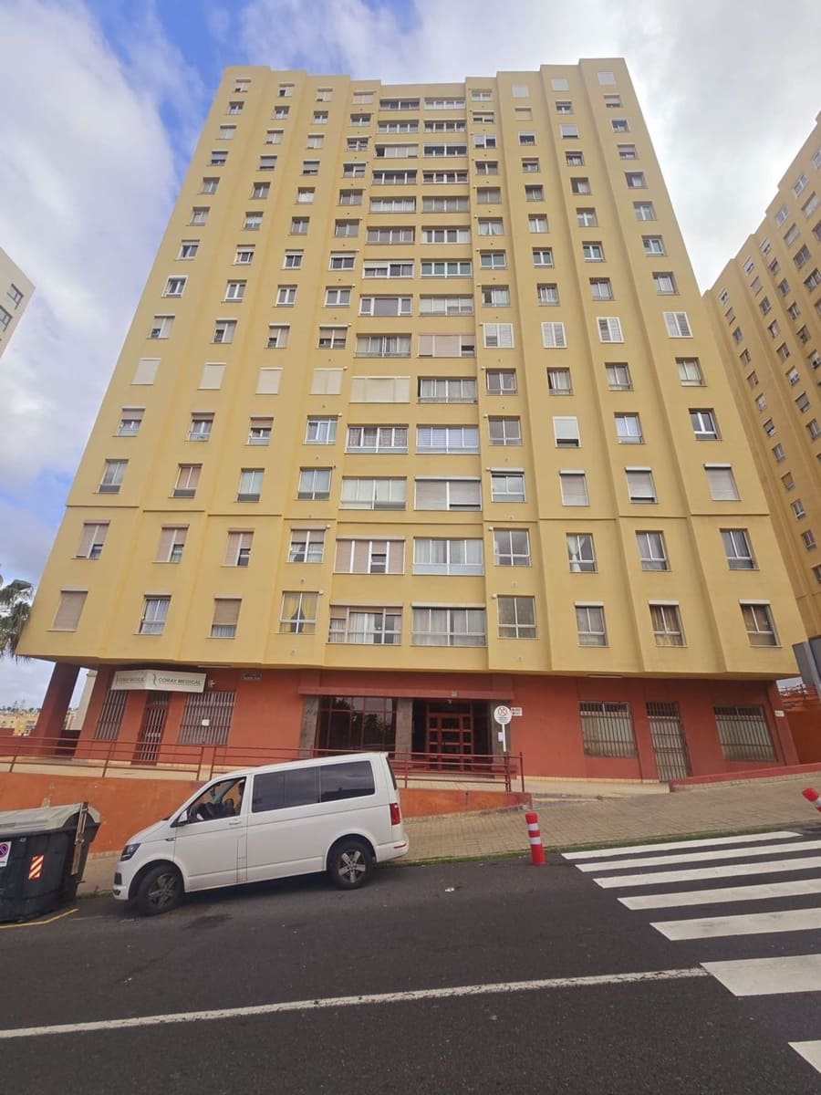 Commercieel te koop in Las Palmas de Gran Canaria - € 172.000 (Ref: 9629549)