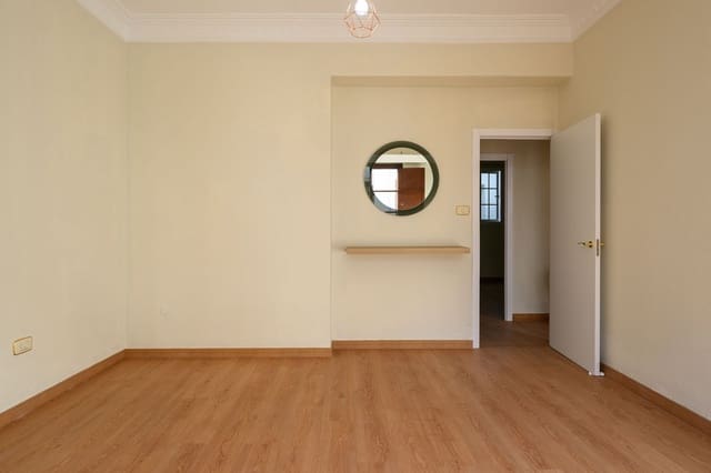 4 sypialnia Apartament na sprzedaż w Vegueta, Las Palmas de Gran Canaria z garażem - 298 000 € (Ref: 9632856)