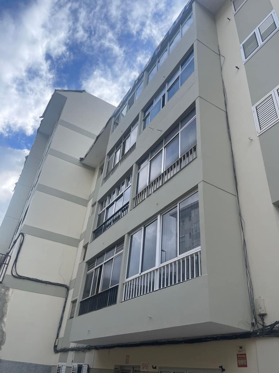 3 slaapkamer Appartement te koop in Las Palmas de Gran Canaria met garage - € 143.900 (Ref: 9636206)