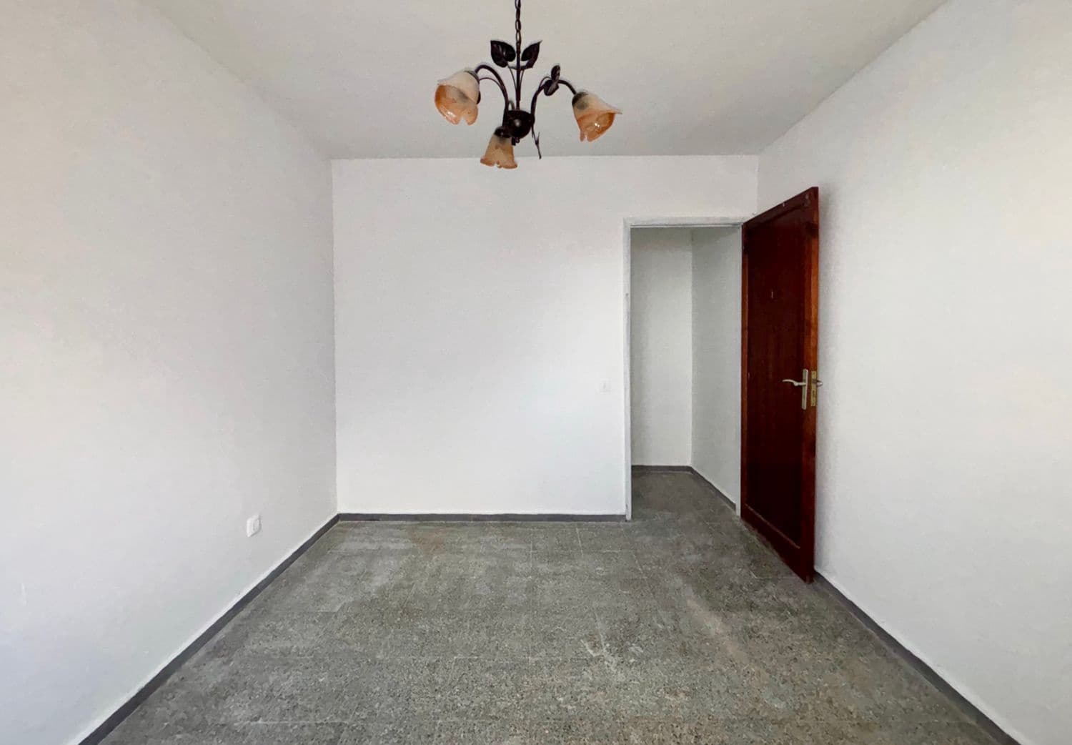 Casa de 5 habitaciones en Las Palmas de Gran Canaria en venta con garaje - 117.000 € (Ref: 9636207)