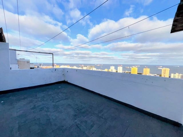 Casa de 5 habitaciones en San Juan - San José, Las Palmas de Gran Canaria en venta con garaje - 117.000 € (Ref: 9636207)