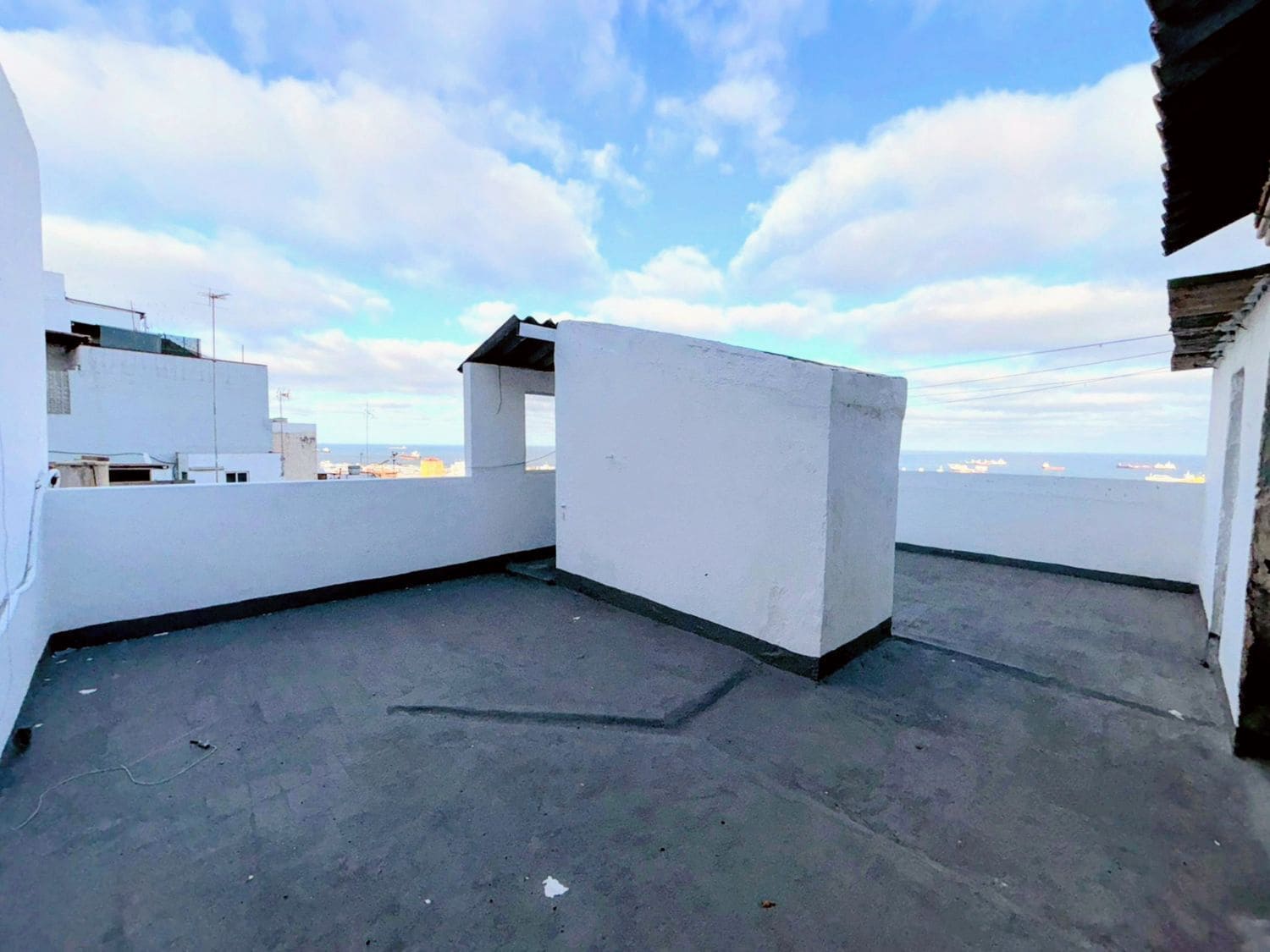 Casa de 5 habitaciones en Las Palmas de Gran Canaria en venta con garaje - 117.000 € (Ref: 9636207)