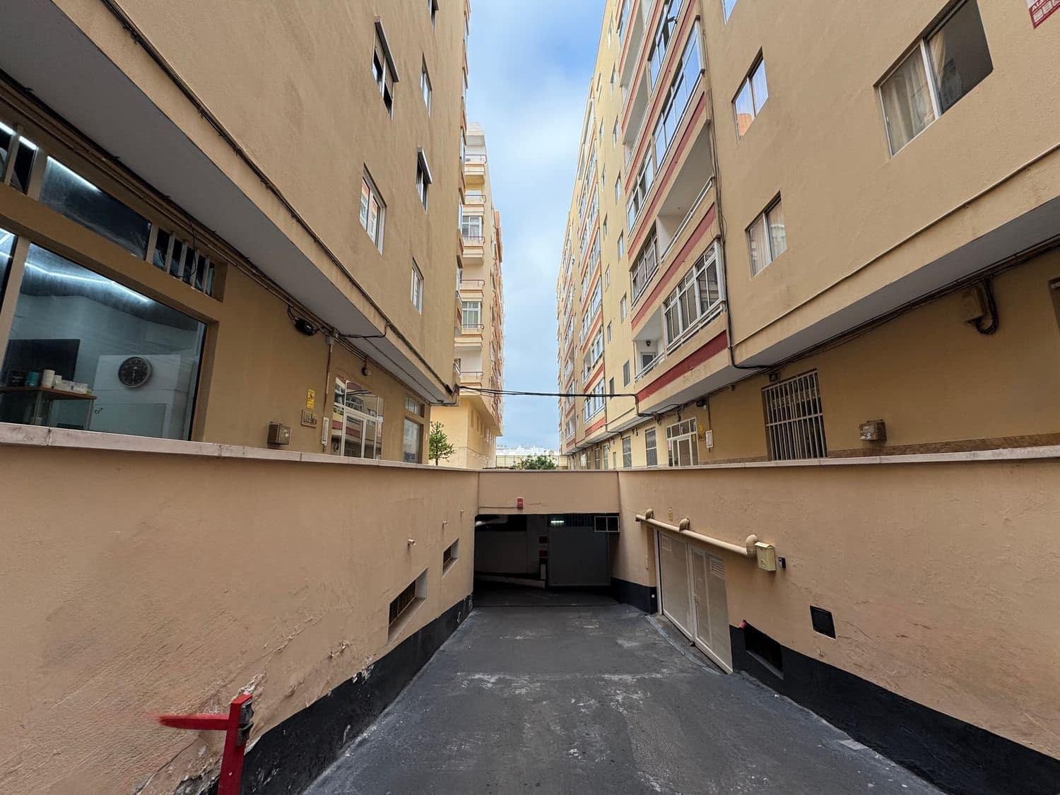 4 chambre Appartement à vendre à Telde avec garage - 190 000 € (Ref: 9647549)