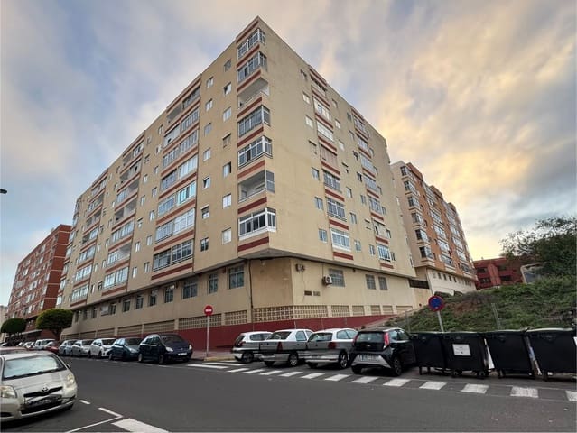 4 chambre Appartement à vendre à Telde avec garage - 190 000 € (Ref: 9647549)