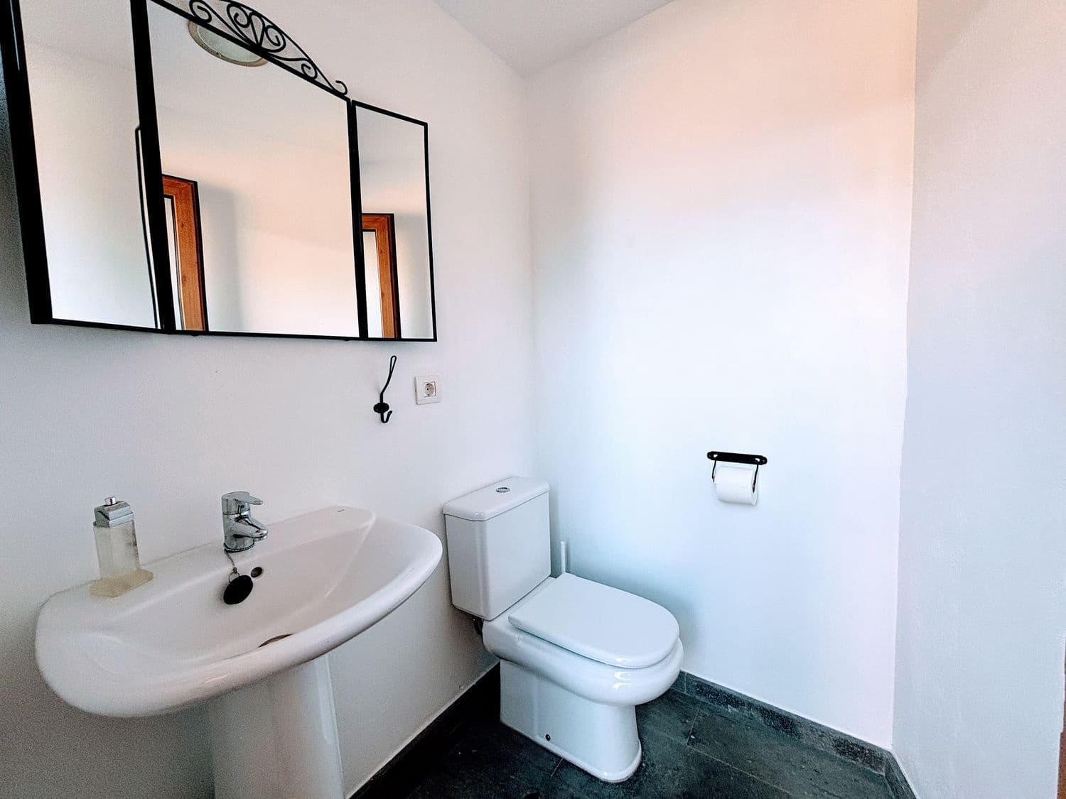 3 sypialnia Penthouse na sprzedaż w Firgas z basenem garażem - 479 999 € (Ref: 9654516)