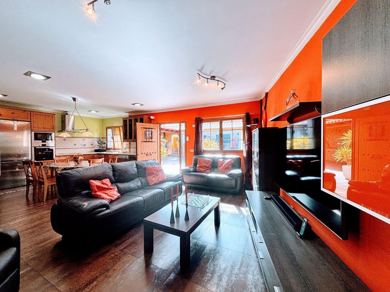 3 sypialnia Penthouse na sprzedaż w Firgas z basenem garażem - 479 999 € (Ref: 9654516)