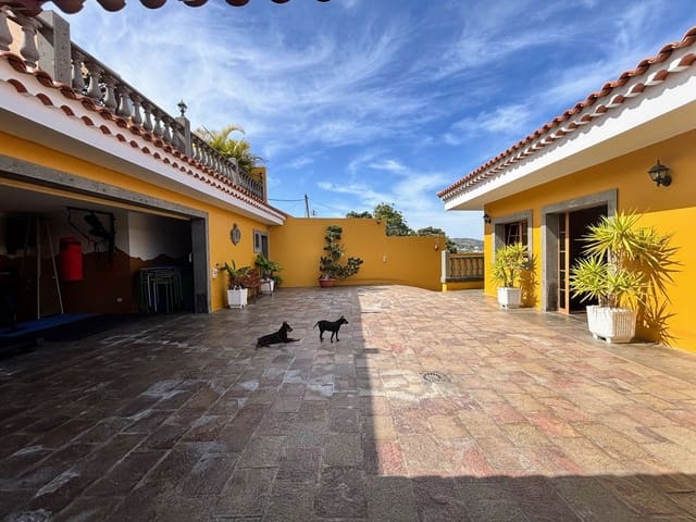 Ático de 3 habitaciones en Firgas en venta con piscina garaje - 479.999 € (Ref: 9654516)