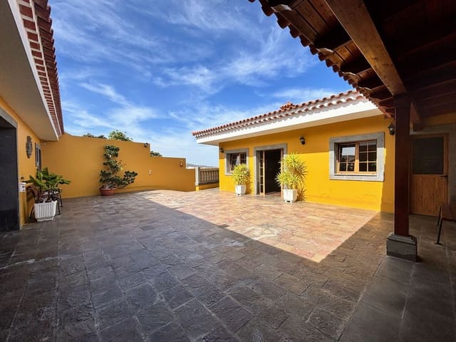 Ático de 3 habitaciones en Firgas en venta con piscina garaje - 479.999 € (Ref: 9654516)