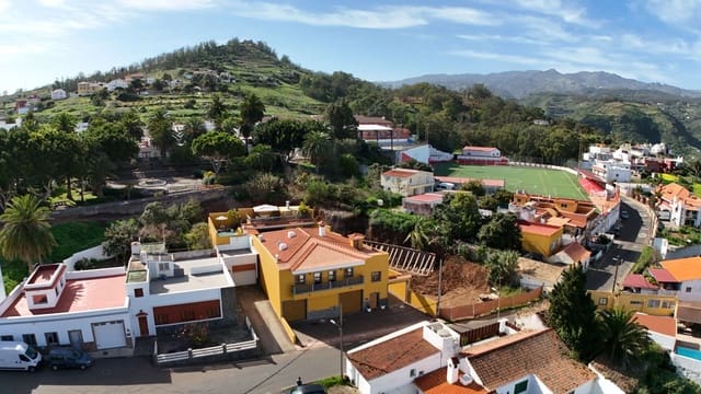 Ático de 3 habitaciones en Firgas en venta con piscina garaje - 479.999 € (Ref: 9654516)