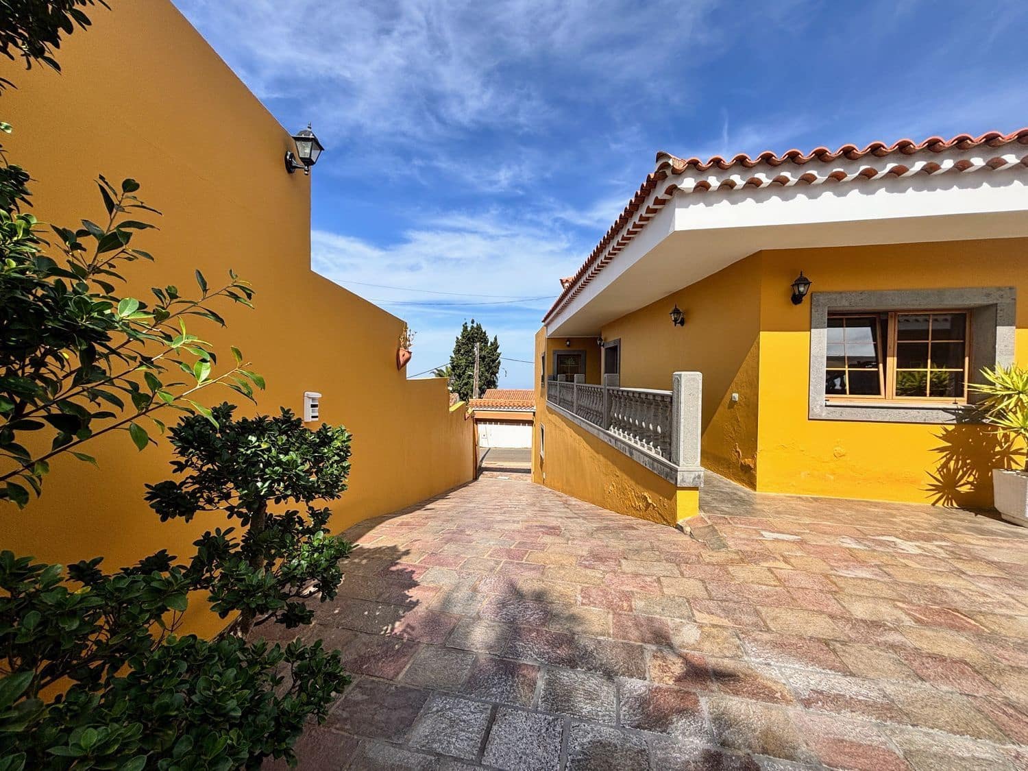 3 sypialnia Penthouse na sprzedaż w Firgas z basenem garażem - 479 999 € (Ref: 9654516)