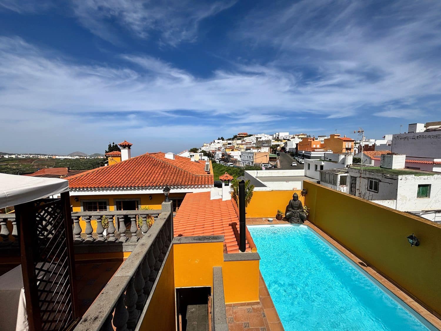 3 sypialnia Penthouse na sprzedaż w Firgas z basenem garażem - 479 999 € (Ref: 9654516)