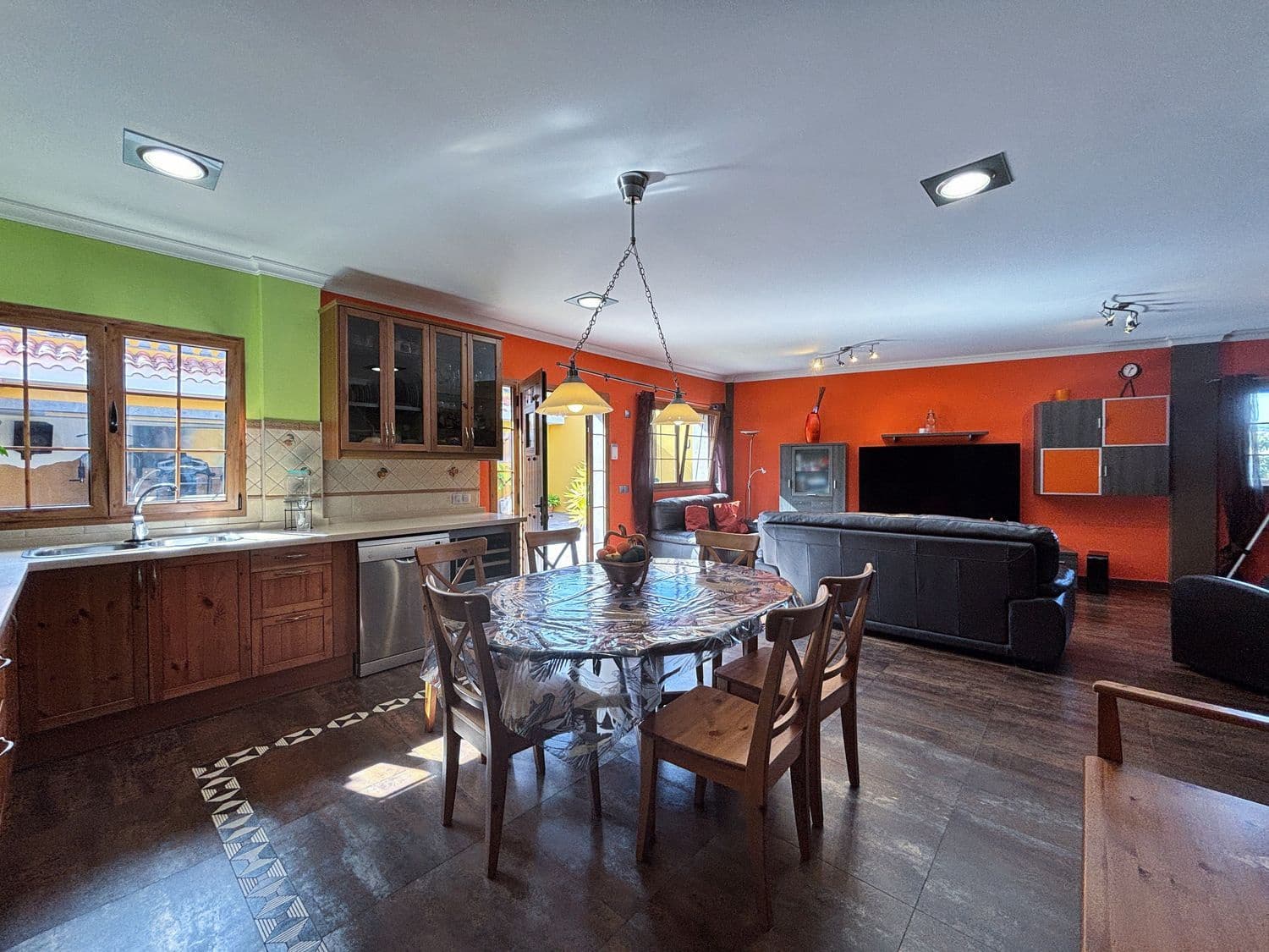 3 sypialnia Penthouse na sprzedaż w Firgas z basenem garażem - 479 999 € (Ref: 9654516)