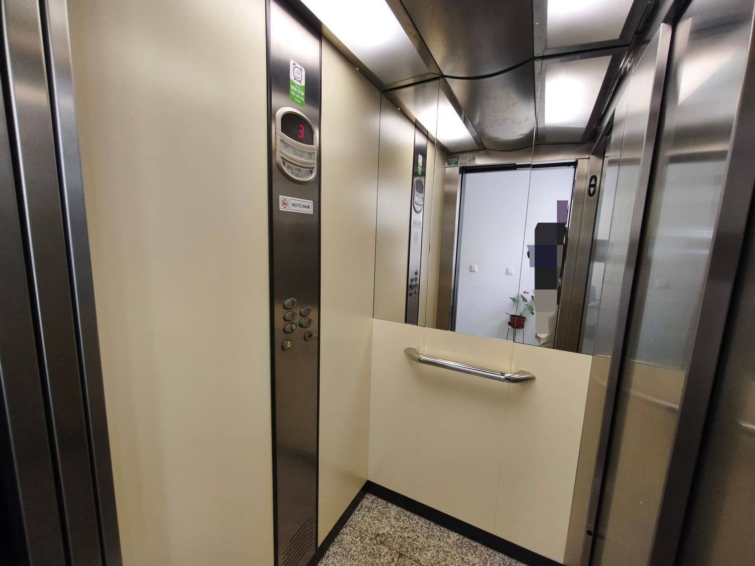 2 bedroom Apartment for sale in Santa Lucia de Tirajana with garage - € 158,000 (Ref: 9658151)