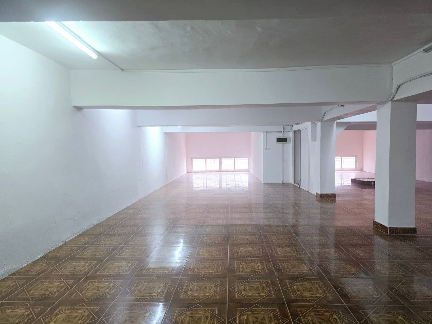 Commercial for sale in Las Palmas de Gran Canaria - € 387,000 (Ref: 9679400)