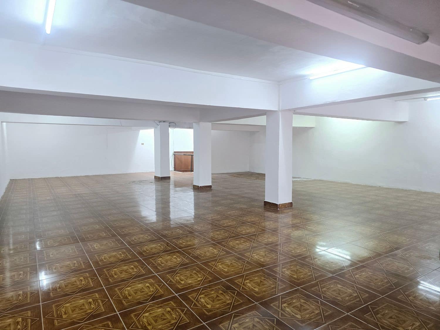 Commercial for sale in Las Palmas de Gran Canaria - € 387,000 (Ref: 9679400)