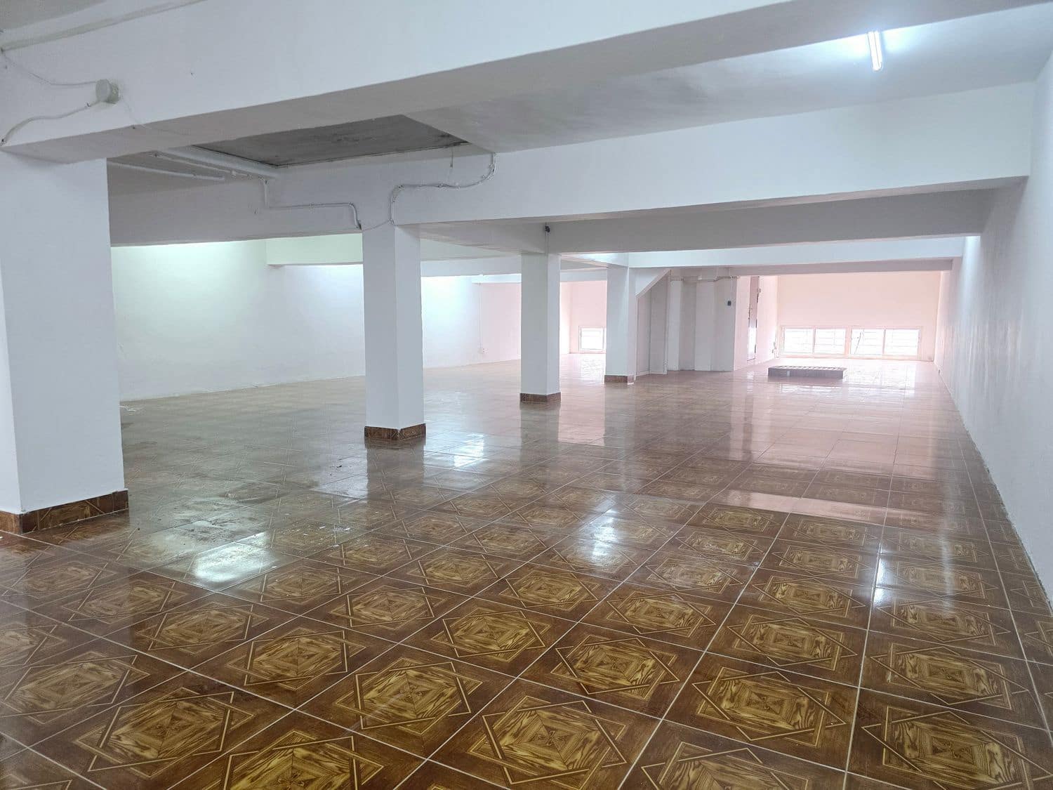 Commercial for sale in Las Palmas de Gran Canaria - € 387,000 (Ref: 9679400)